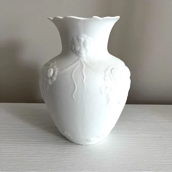 Relisted - White Bisque Porcelain Floral English Vase 9” - Picture 2 of 7